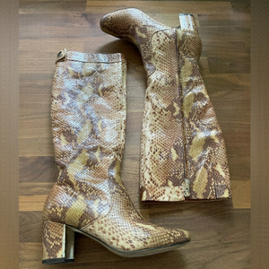 Pour la victoire snake print genuine leather mid calf boots